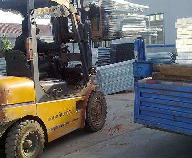 上海沈陽鍍鋅鋼格板裝車發(fā)貨